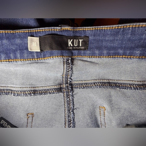 Kut from the Kloth “Connie” Blue Skinny Jeans. Size 10 - Picture 6 of 7